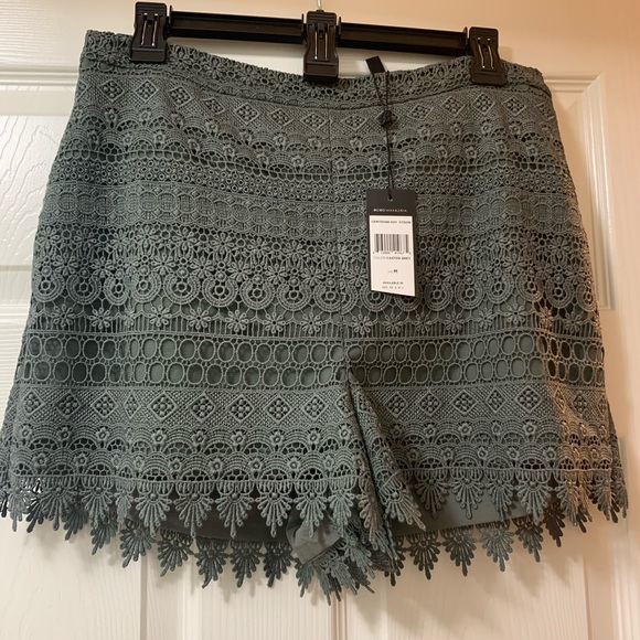 BCBG Shorts AND outer shell together - Picture 3 of 4